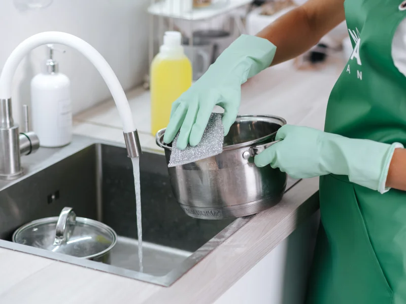 Химчистка мягкой мебели с выездом на дом в Таганроге